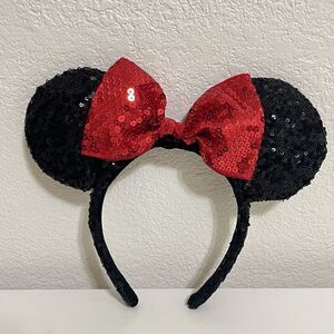 Disney Parks Minnie Mouse Black Sequin Red Bow Sequin Ears Headband